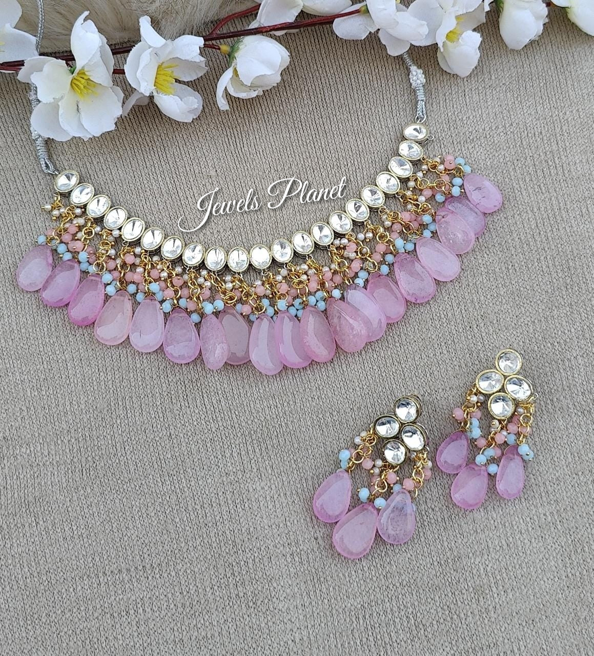 Tunisha Uncut Kundan Necklace