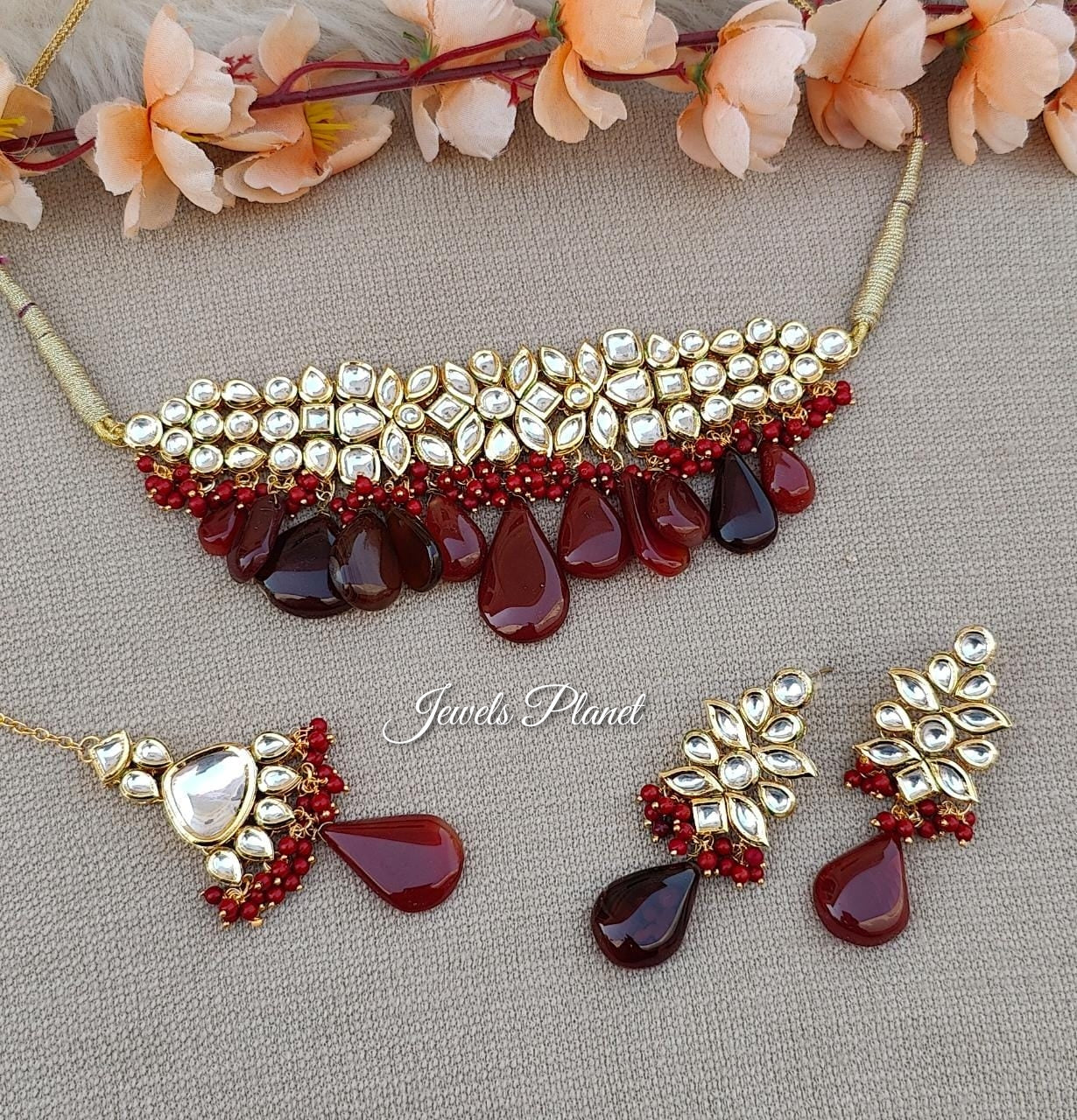 Ashita Kundan Choker