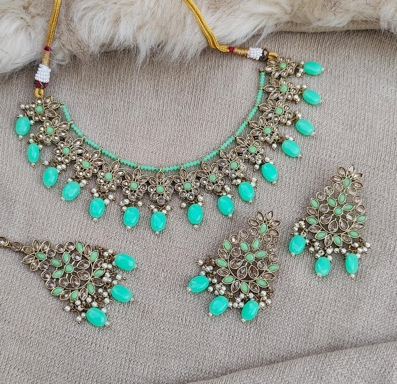 Anjana Necklace Set