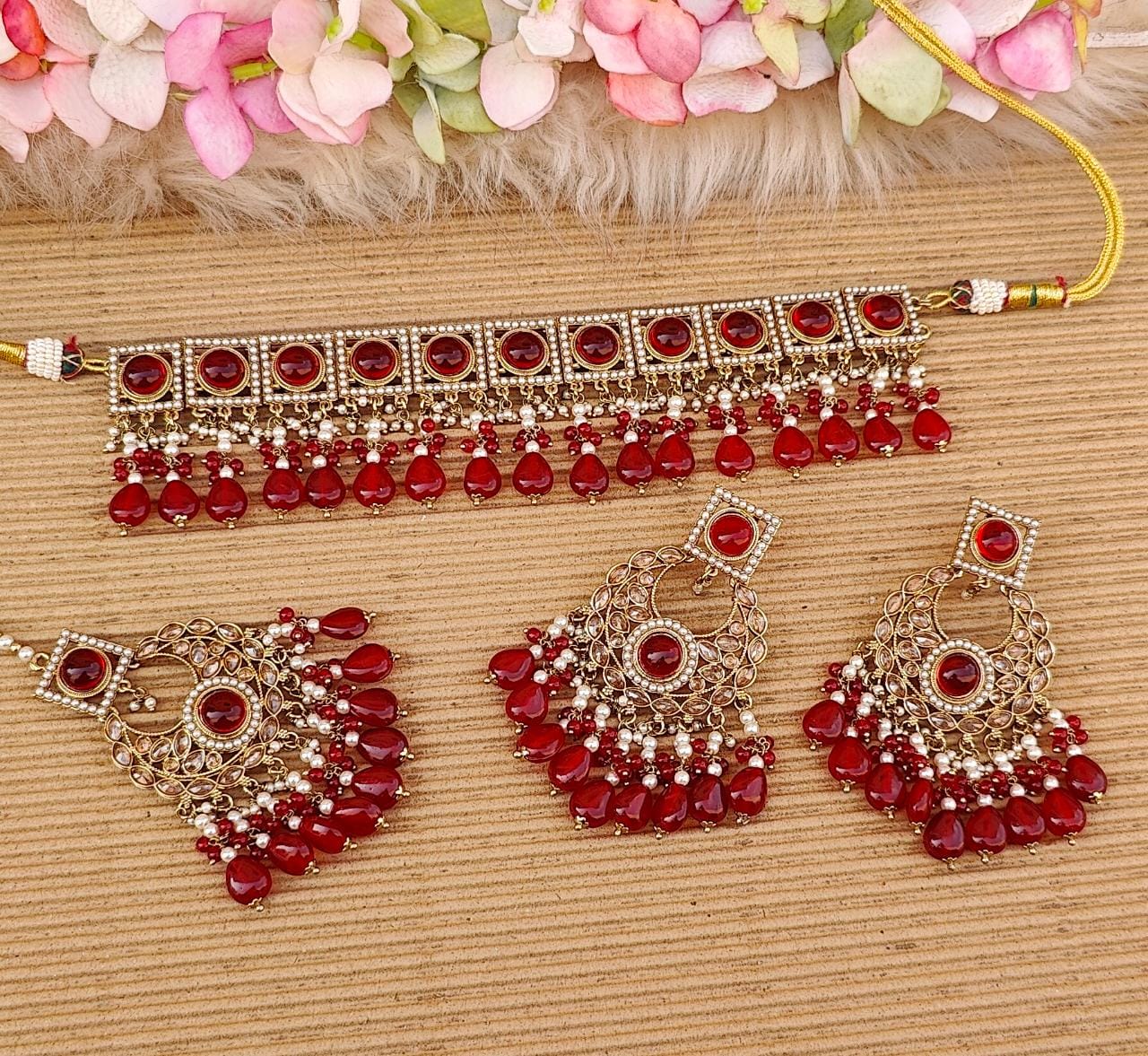 Raavi Polki Choker Set