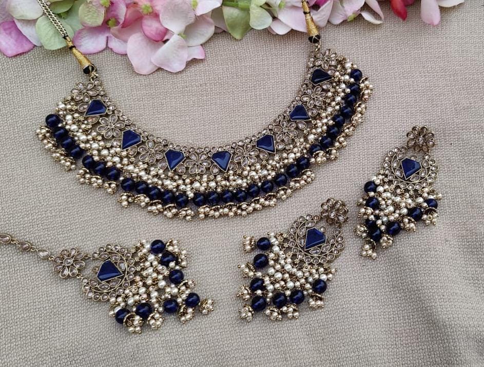 Charu Polki Necklace Set