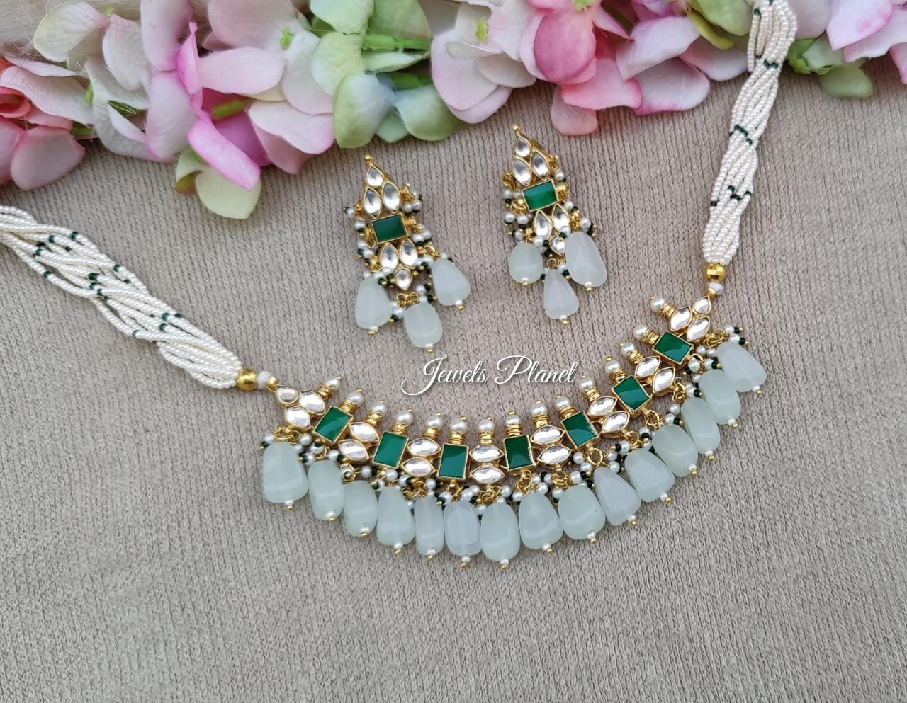 Bhavika Pachi Kundan Choker Set