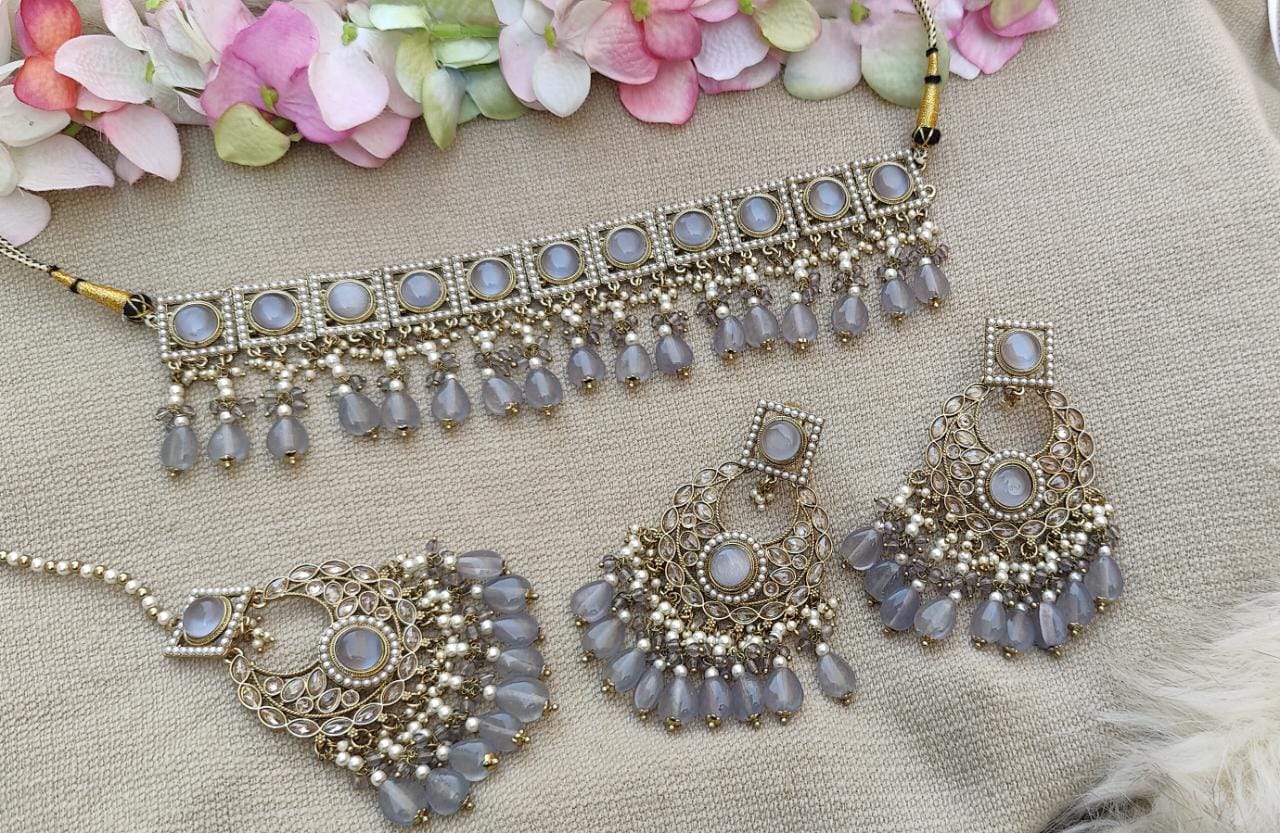 Raavi Polki Choker Set