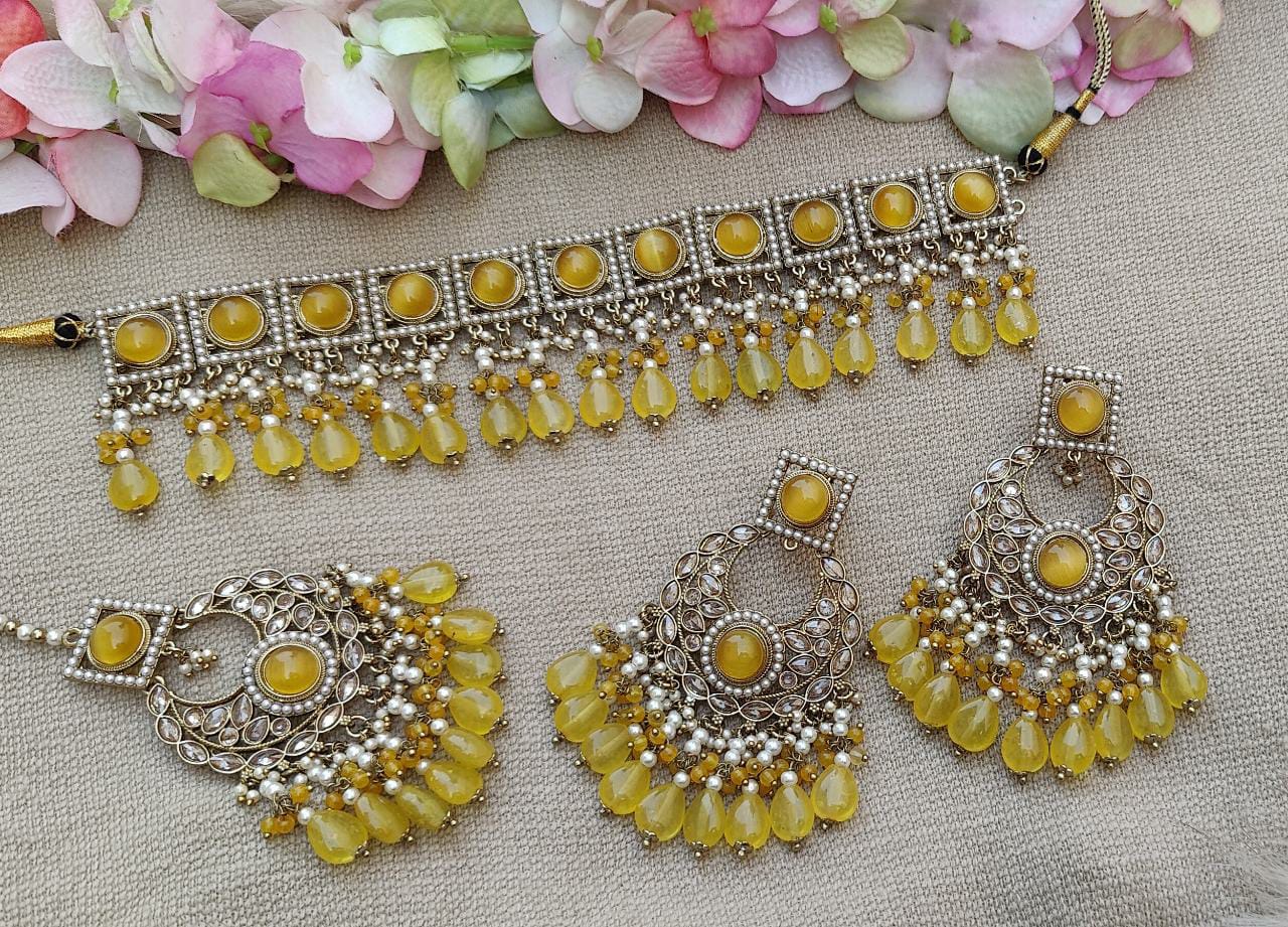 Raavi Polki Choker Set