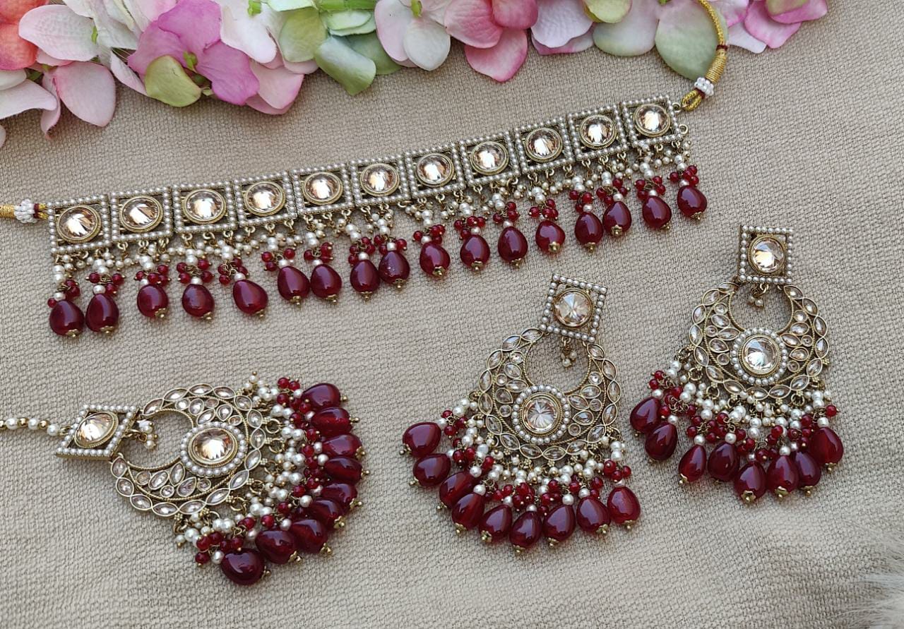 Raavi Polki Choker Set