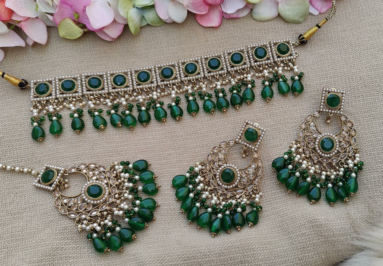 Raavi Polki Choker Set