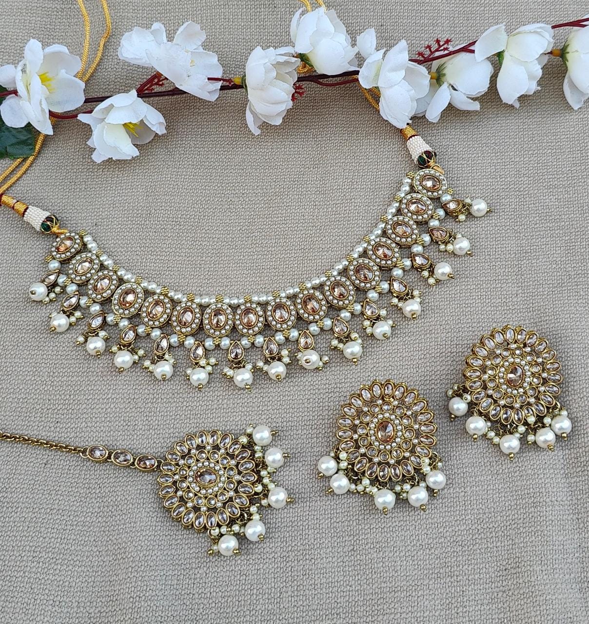 Bipasha Necklace Set