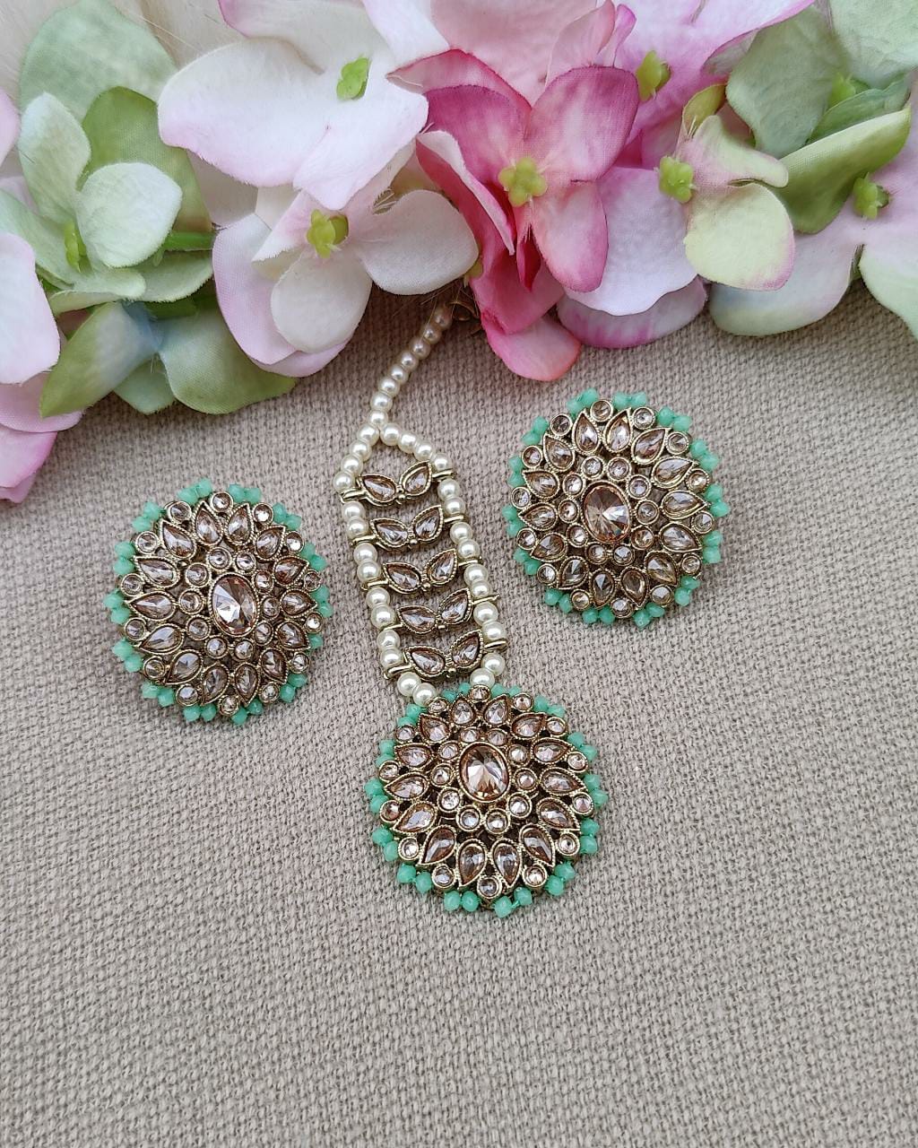 Ruhani Studs Earrings Tikka