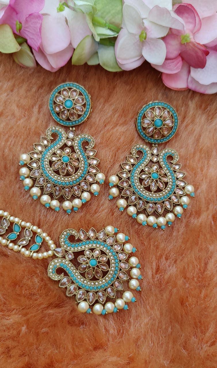 Nysa Earrings Tikka