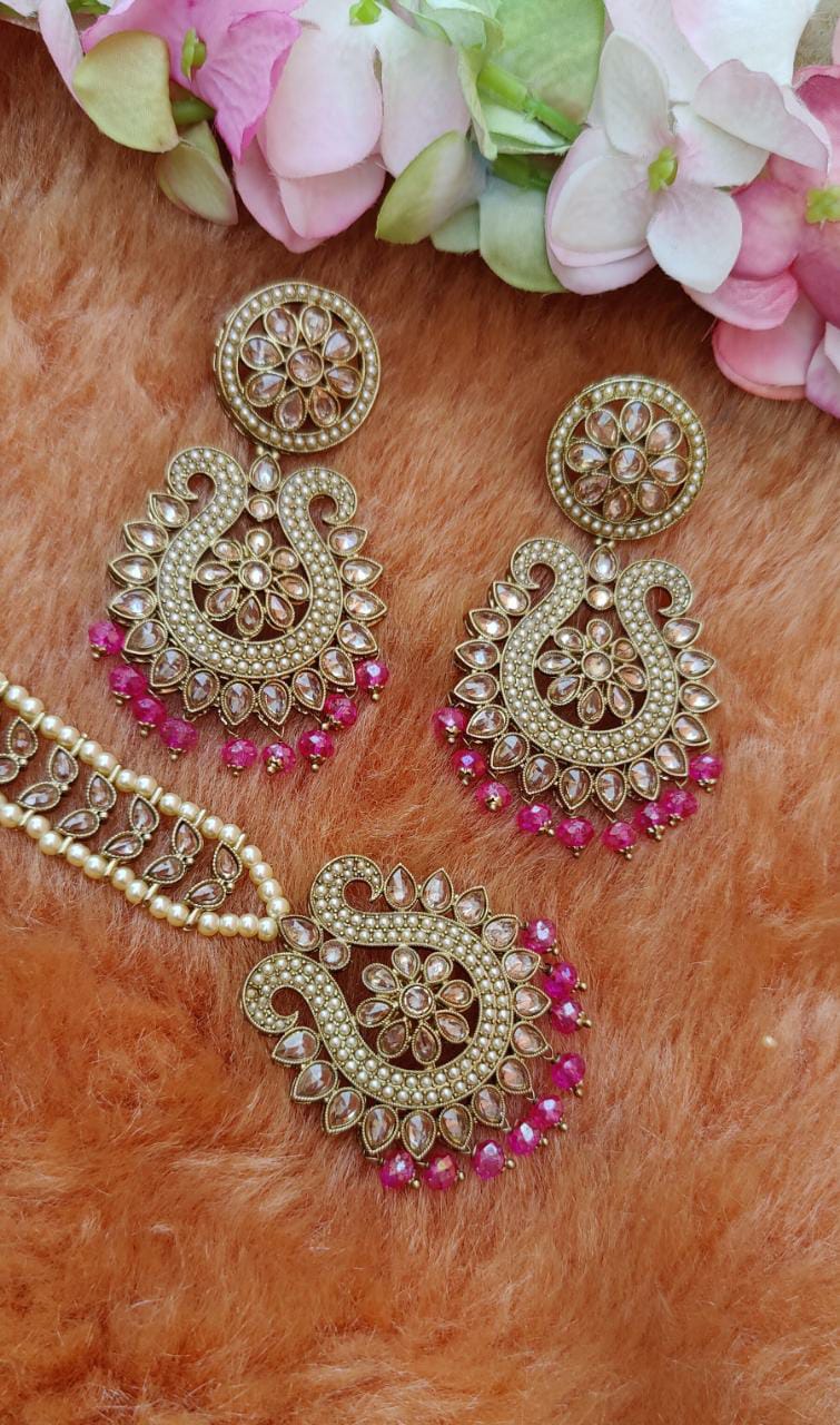 Nysa Earrings Tikka