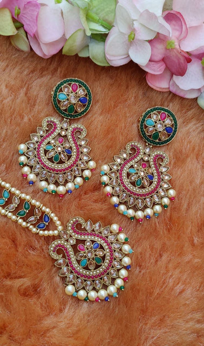 Nysa Earrings Tikka