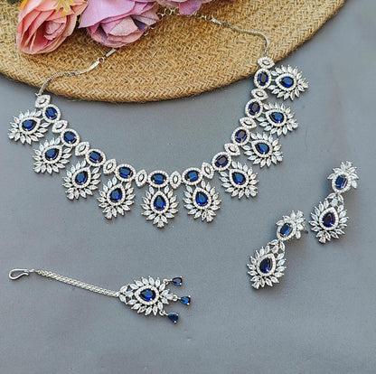 Sukirti AD Necklace Set